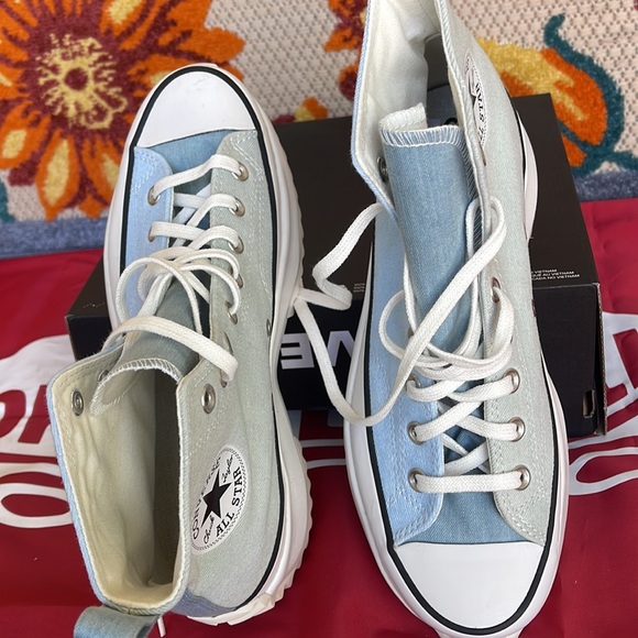 Converse 171894C
RUN STAR HIKE HI
BLUE/VINTAGE WHITE/BLACK
Women’s platforms - Picture 13 of 16